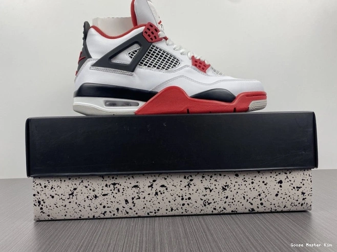 DC7770-160 Red Jordan Fire Air (2020) 4 Retro 0718